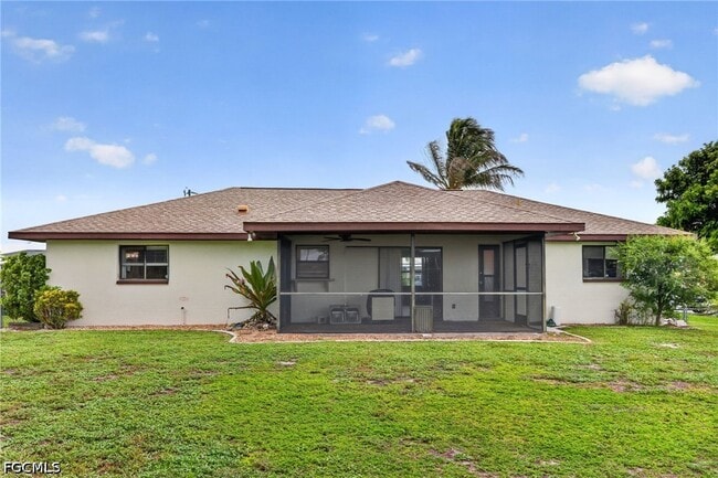 Building Photo - 718 SW 35th Terrace