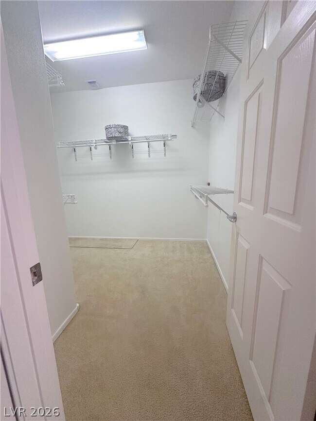 Building Photo - 2988 Yellow Springs Ct