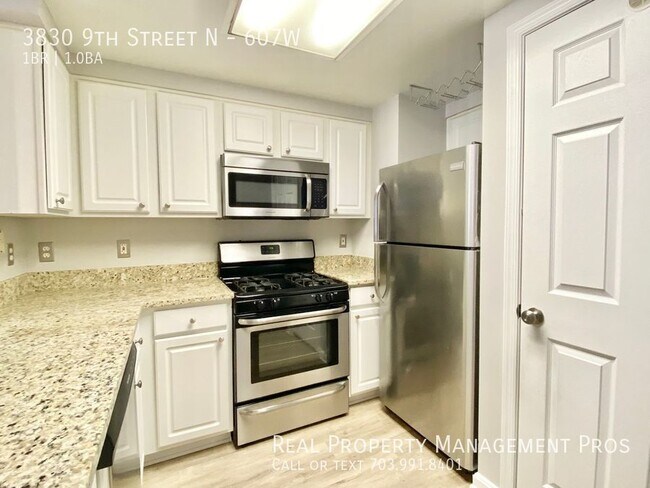 Building Photo - 3830 9th St N