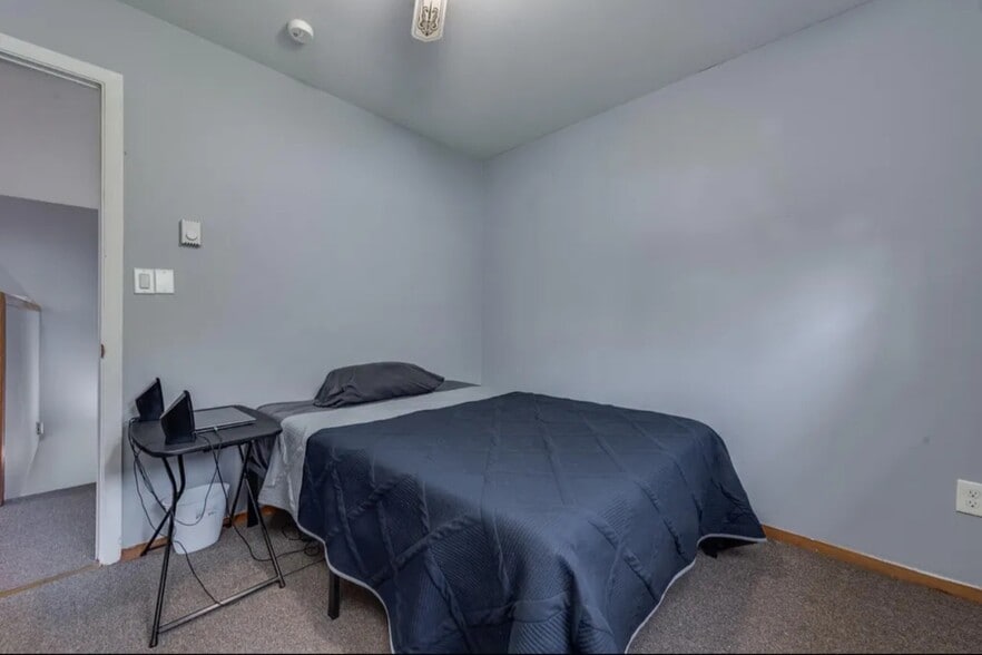 Building Photo - 644 Glen Circle Dr