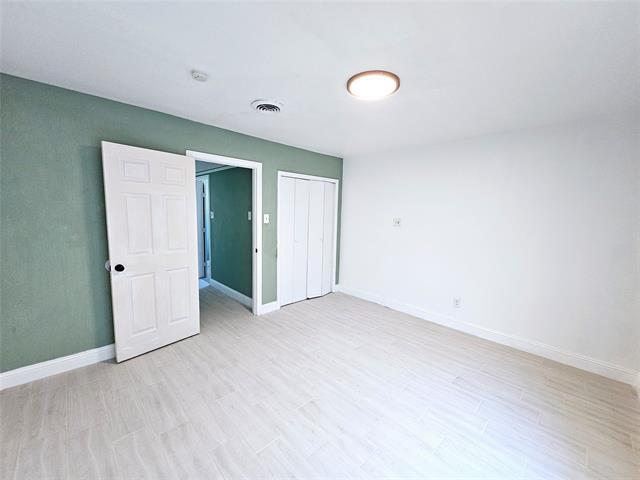 Building Photo - 810 S Westmoreland Rd