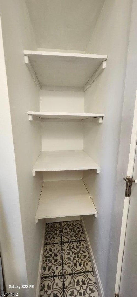 Building Photo - 13 Elizabeth Rd