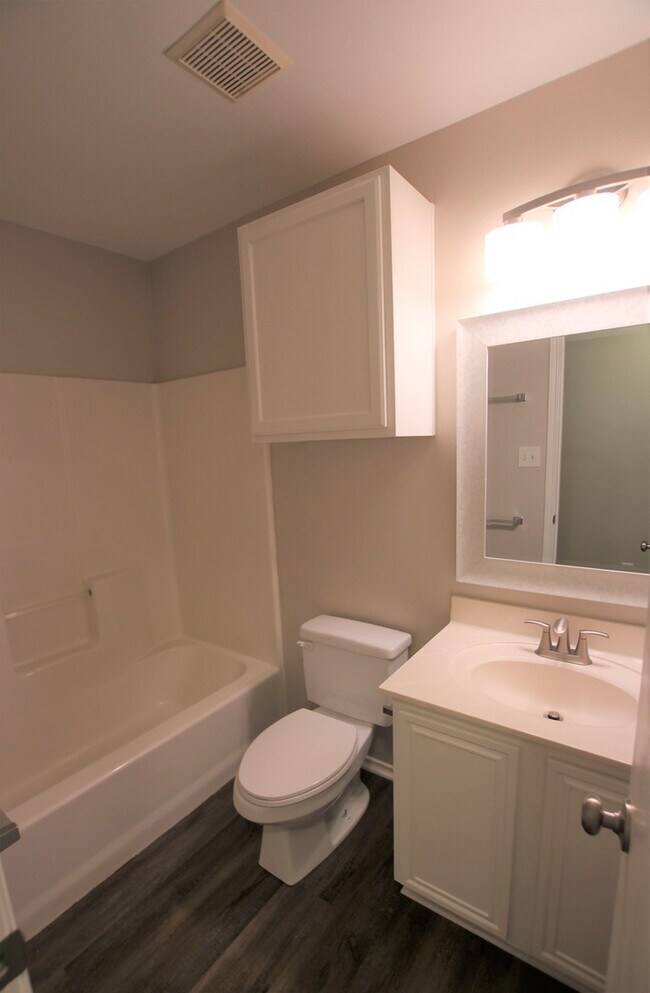 Building Photo - Coming Soon! Updated 3 Bedroom, 2 Bathroom home in Whitehouse ISD!