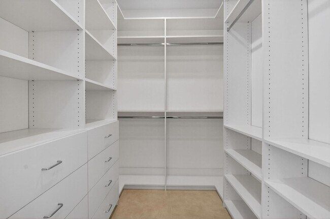 Building Photo - 5537 NW 21st Way