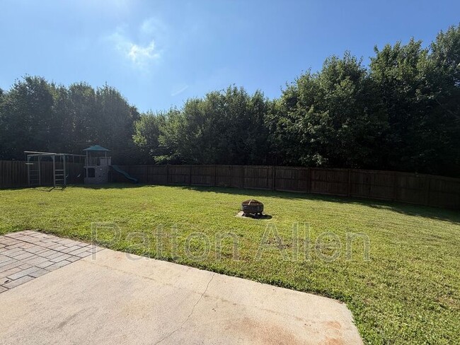 Building Photo - 210 Mud Creek Rd