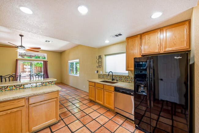 Building Photo - 54355 Eisenhower Dr