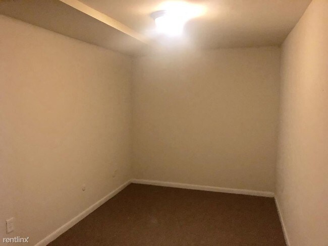 Building Photo - 4412 Walnut St