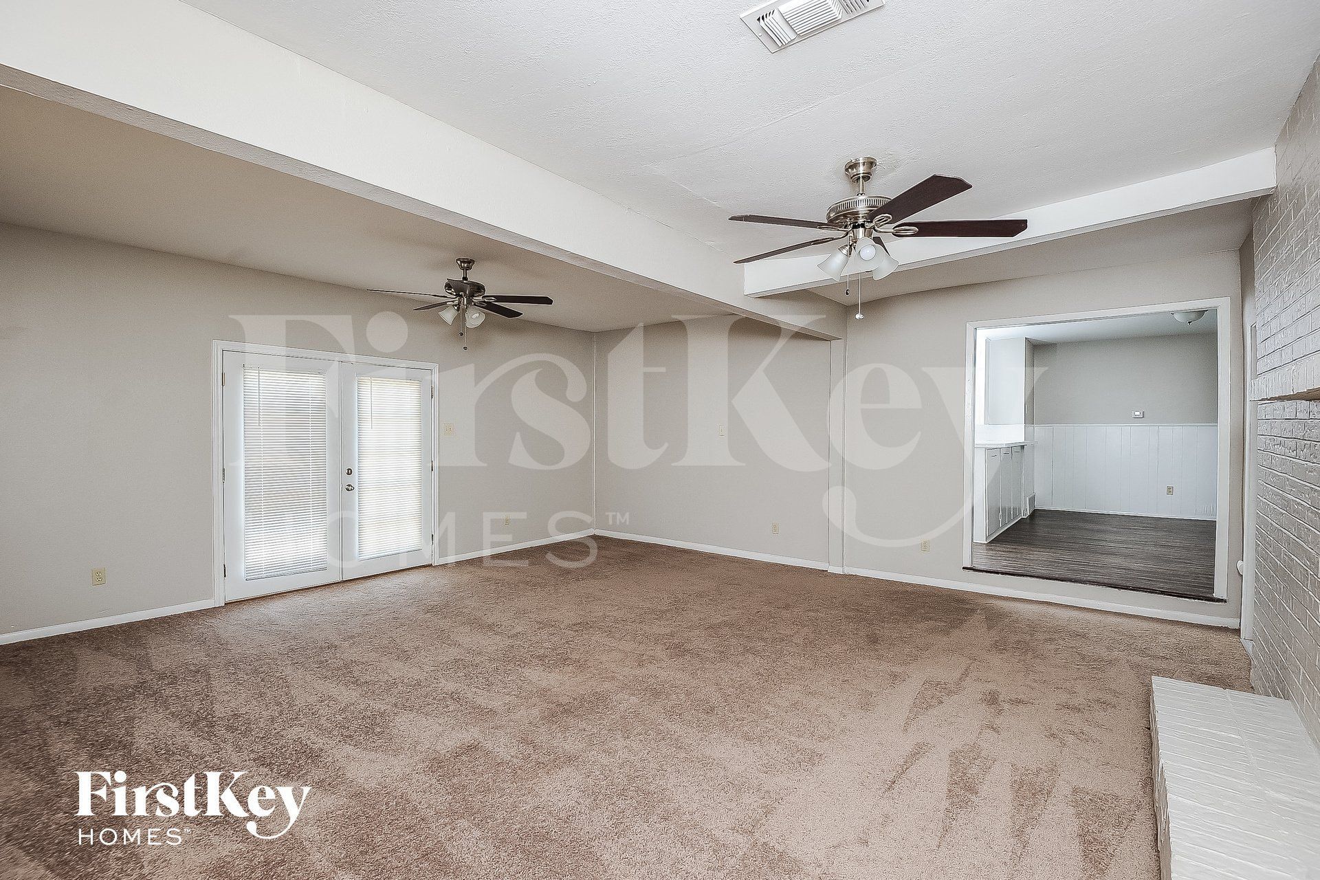 Building Photo - 1029 Usher St