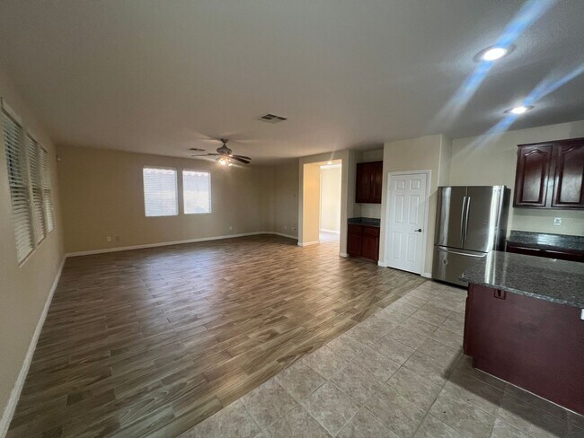 Building Photo - NLV Single Story - 4 Bdm