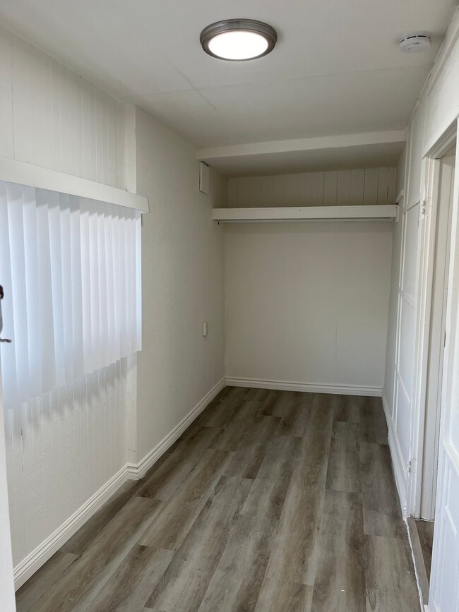 Building Photo - 3310 31st St