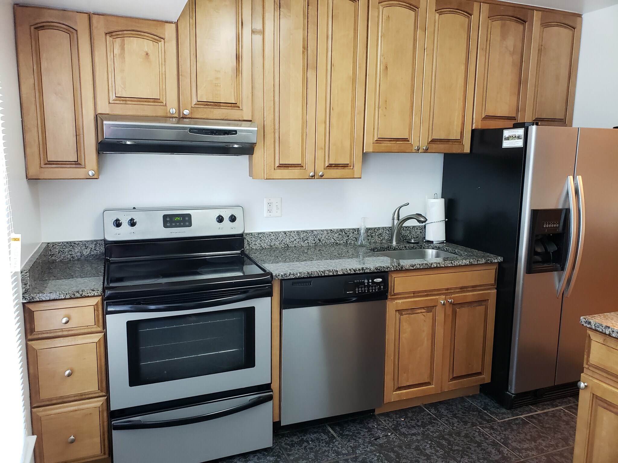 Building Photo - 9164 Broken Oak Pl