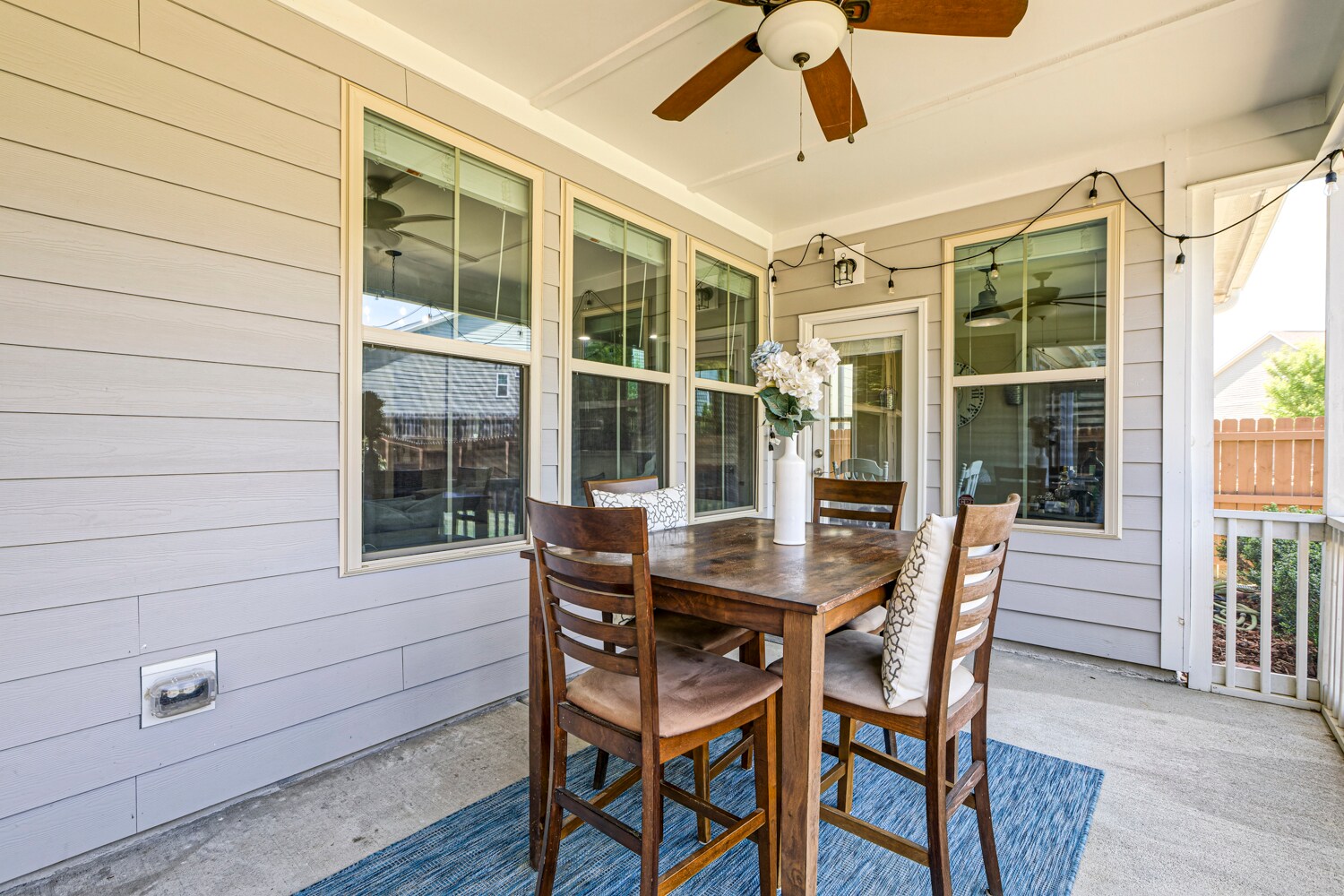 Building Photo - 1608 Cascade Falls Ln