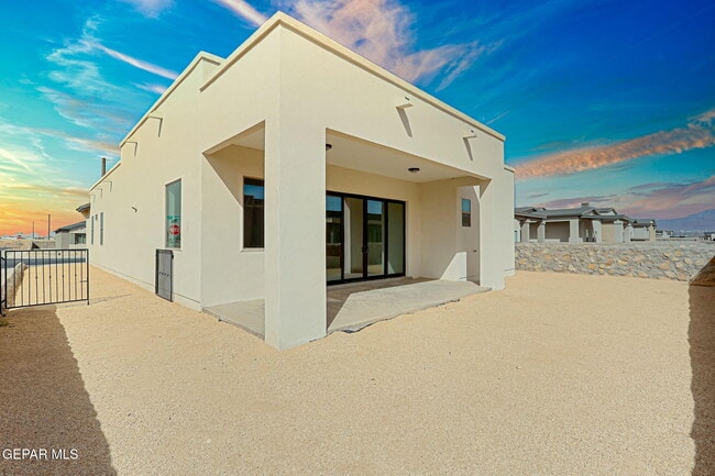 Building Photo - 962 Keenland Ave