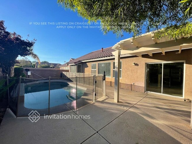 Building Photo - 7558 S Chambery Cove Ct