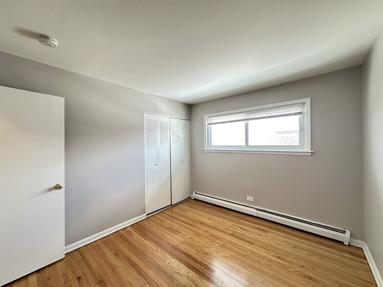 Building Photo - 430 Stevens Dr