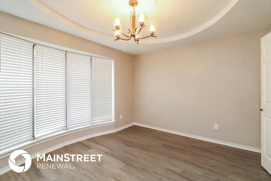 Building Photo - 5709 Trail Crest Dr