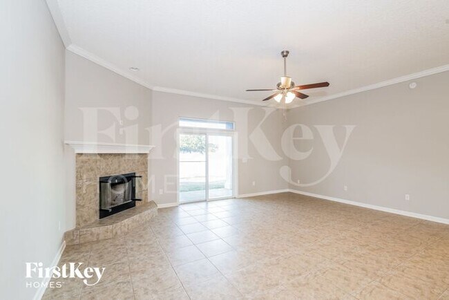 Building Photo - 920 Raindrop Ln