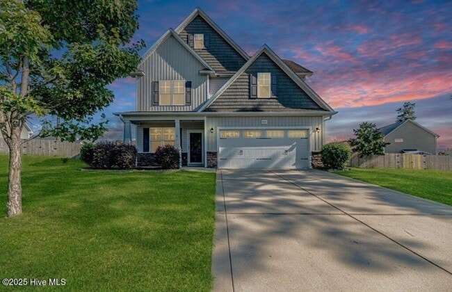 Building Photo - 457 N Prince Henry Way