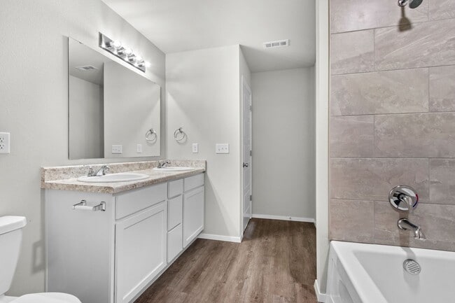 Building Photo - Brand new 3 bedroom, 2 bathroom home in Fayetteville, Arkansas