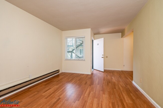 Building Photo - 420 S Third St