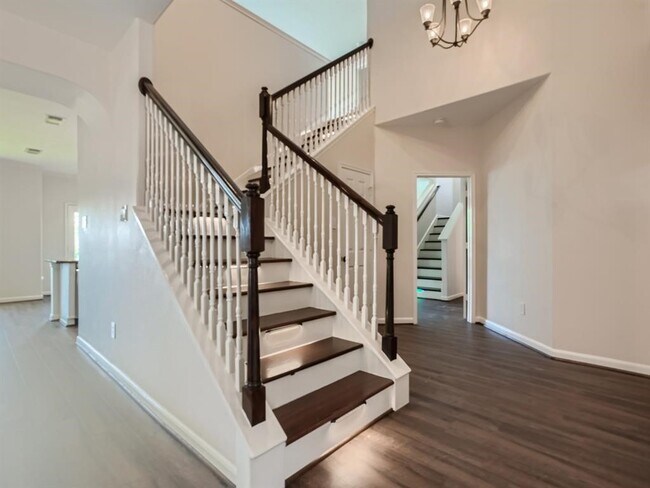 Building Photo - 21643 Manitou Falls Ln