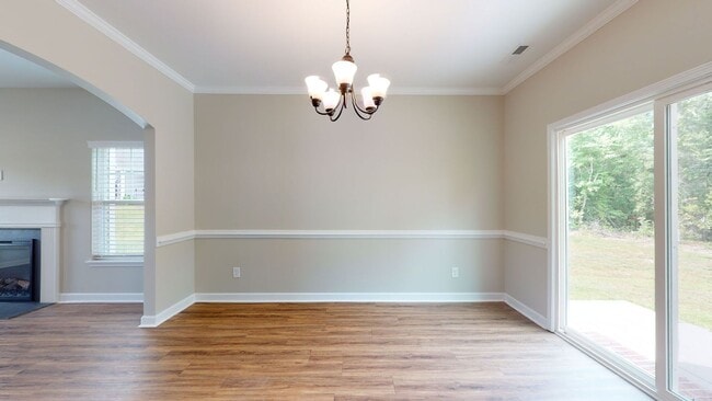 Building Photo - 215 Purple Martin Dr