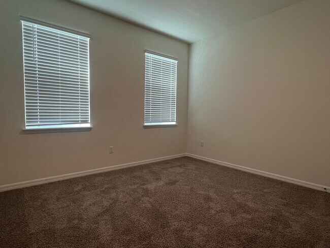 Building Photo - New Build 4 bed/2bath House in The Archer ...