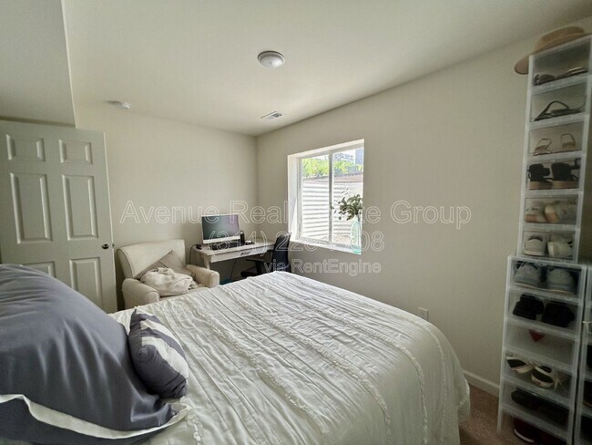 Building Photo - 514 Rolling Meadow Dr