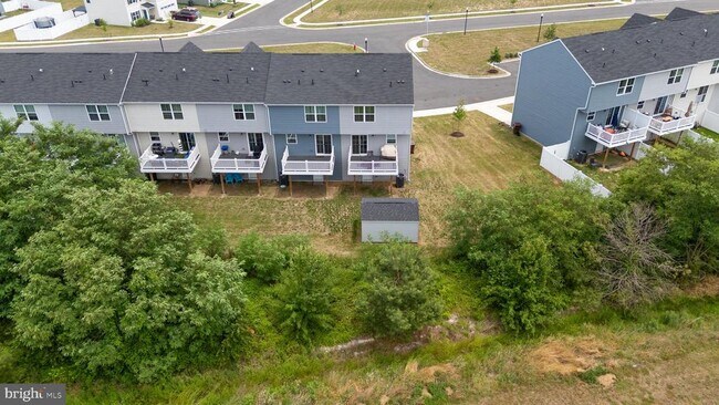 Building Photo - 311 Yellow Bill Ln