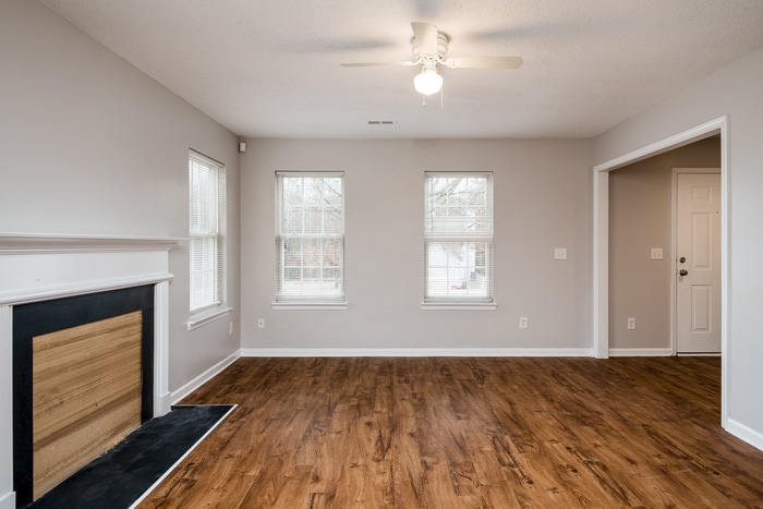 Building Photo - 3504 Anastasia Ct