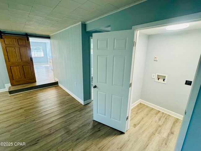 Building Photo - 1606 Fairland Ave