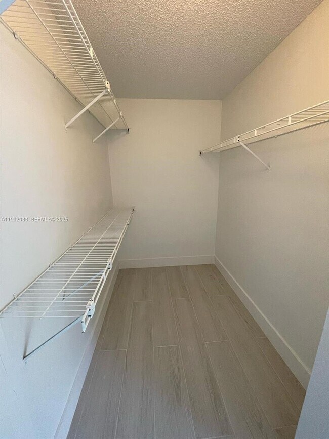 Building Photo - 14297 SW 94th Cir Ln