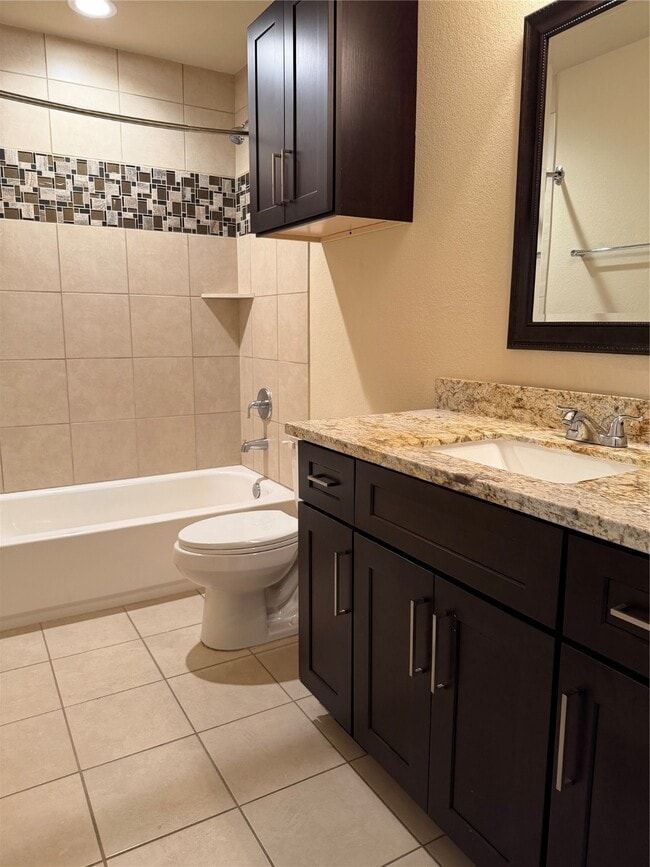 Building Photo - 2942 Altoona St