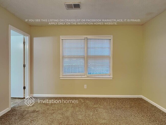 Building Photo - 990 Thousand Oaks Dr