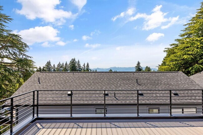 Building Photo - 11050 2nd Ave NW