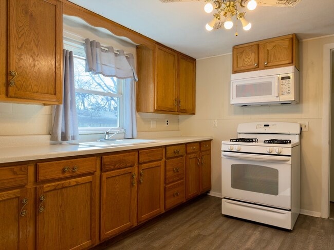 Building Photo - 3129 Lapey St