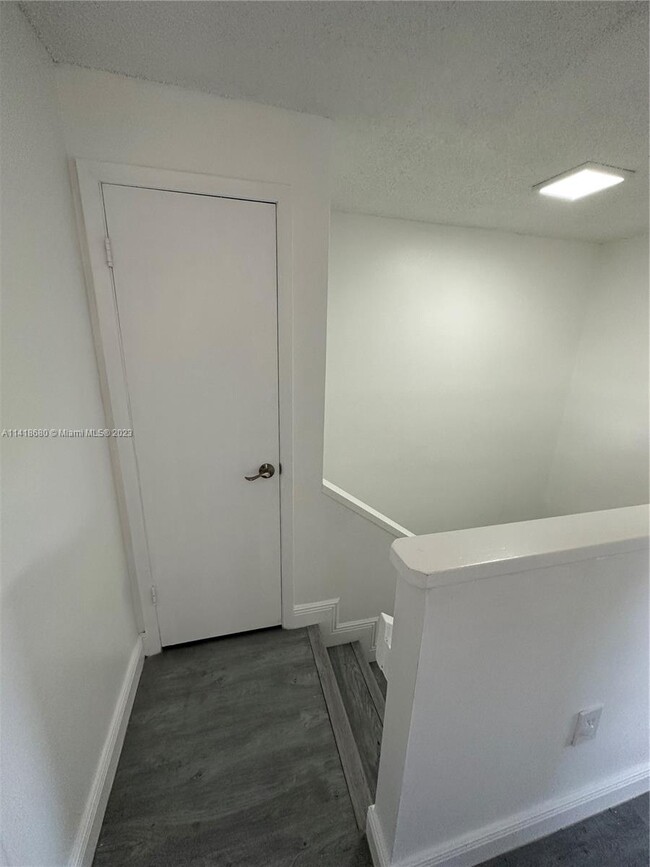 Building Photo - 2050 SW 122nd Ave