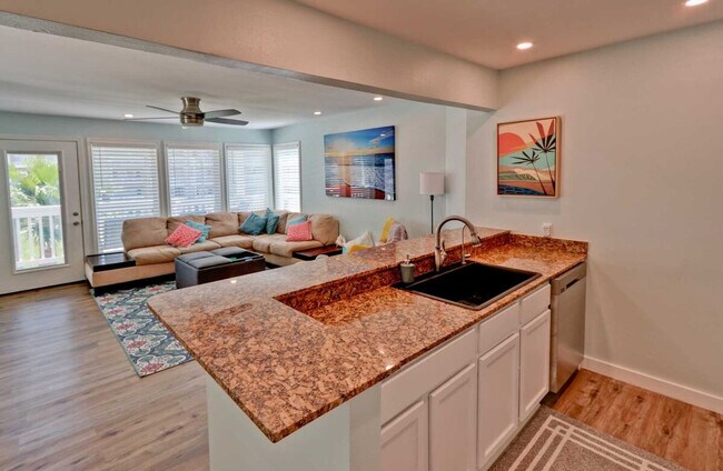 Building Photo - 200 Padre Blvd