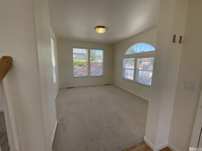 Building Photo - 5707 Rainier Peak Dr