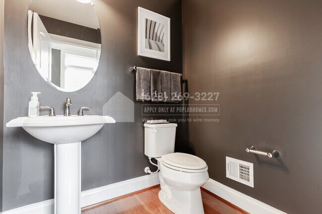 Building Photo - 15816 Swanscombe Lp