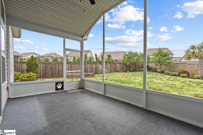 Building Photo - 906 Deephallow Pl