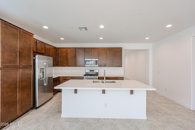 Building Photo - 14752 W Smoketree Dr