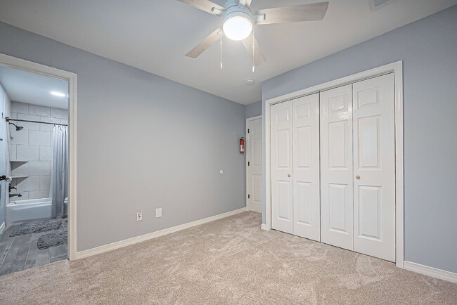 Building Photo - "NEWLY REMODELED 2-Bed Townhouse with 2.5 ...