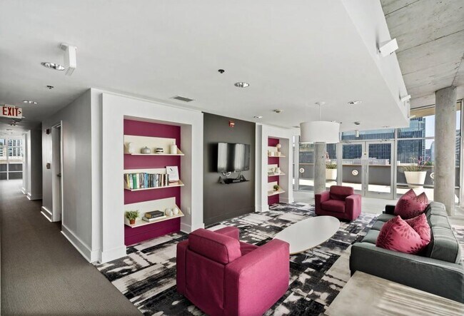 Building Photo - 845 Spring St NW