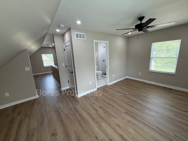 Building Photo - 1018 Urana Ave