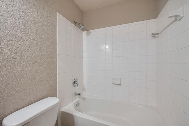 Building Photo - 17323 Thicket Hollow Ln