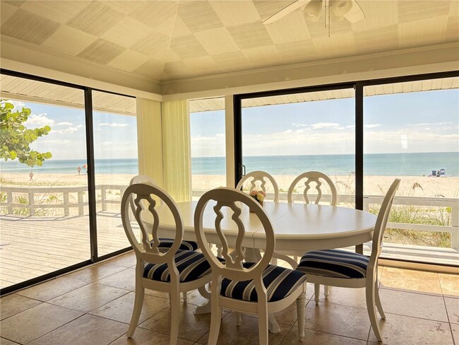 Building Photo - 2823 Gulf of Mexico Dr