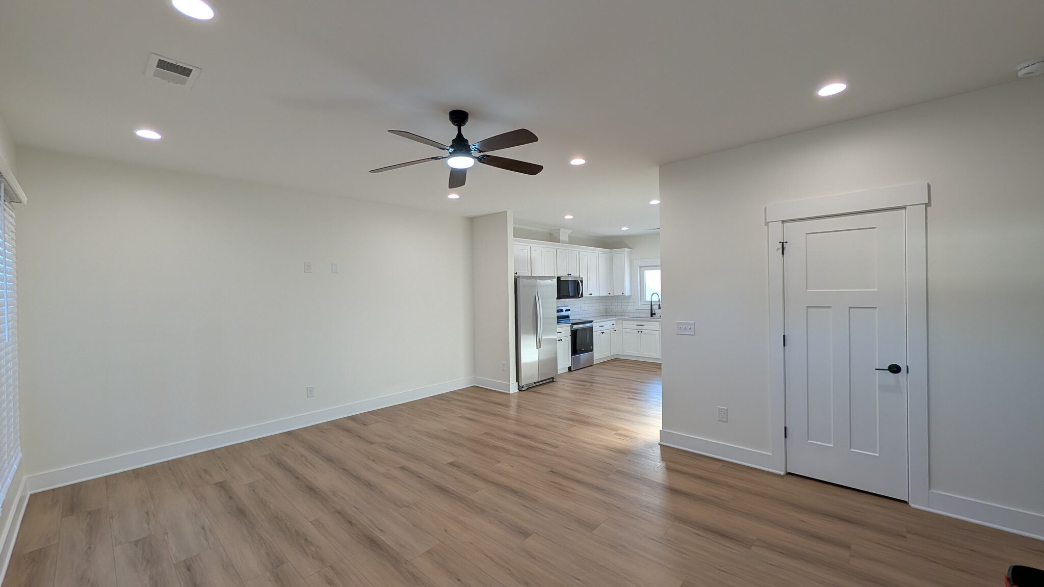 Building Photo - 115 Anile St