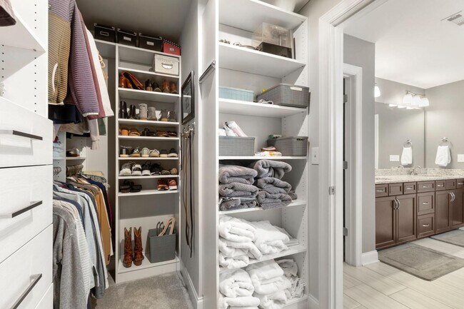 Building Photo - 5042 Mill Creek Rd