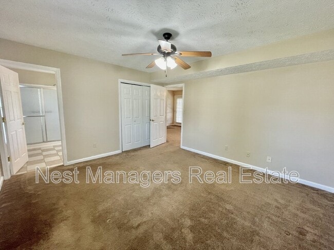 Building Photo - 127 Kristin Ave